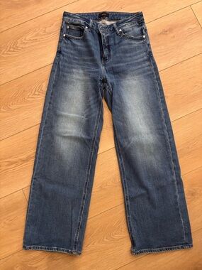 Quince Bella Stretch Relaxed Straight Jeans